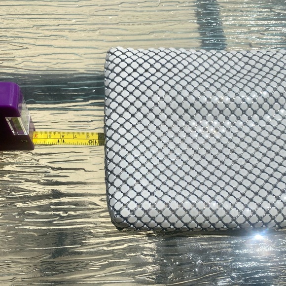 Whiting & Davis White Metallic Mesh Clutch Bag - Picture 4 of 5